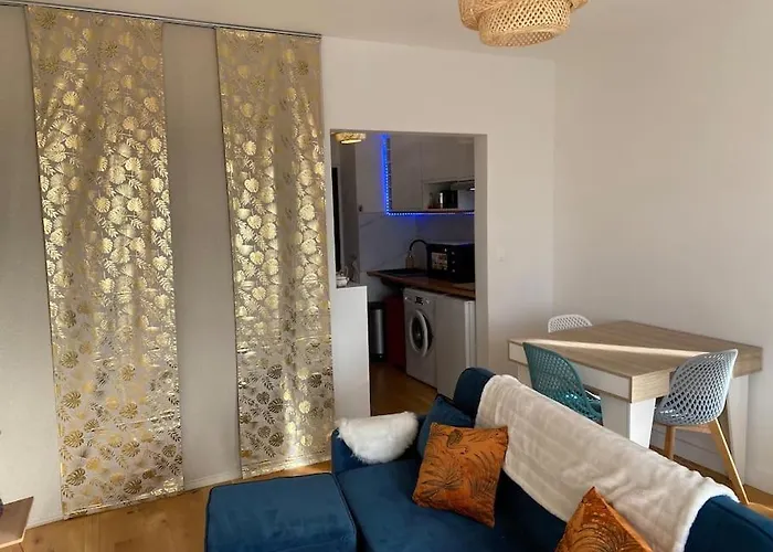 Vue Dégagée Au Calme Dernier Etage Appartamento