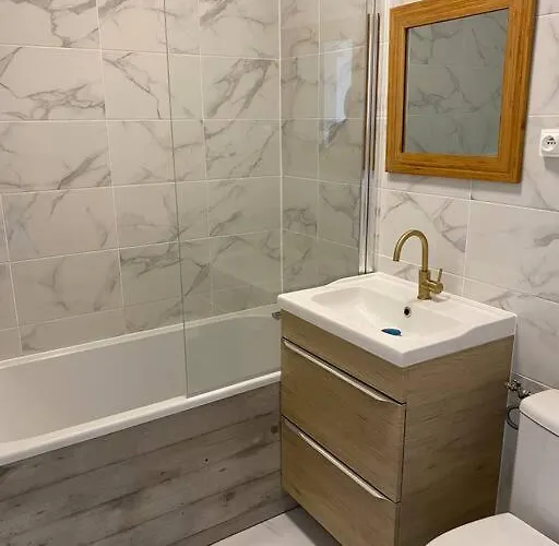 Vue Dégagée Au Calme Dernier Etage