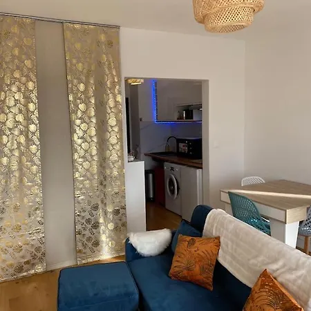 Vue Degagee Au Calme Dernier Etage Apartmán